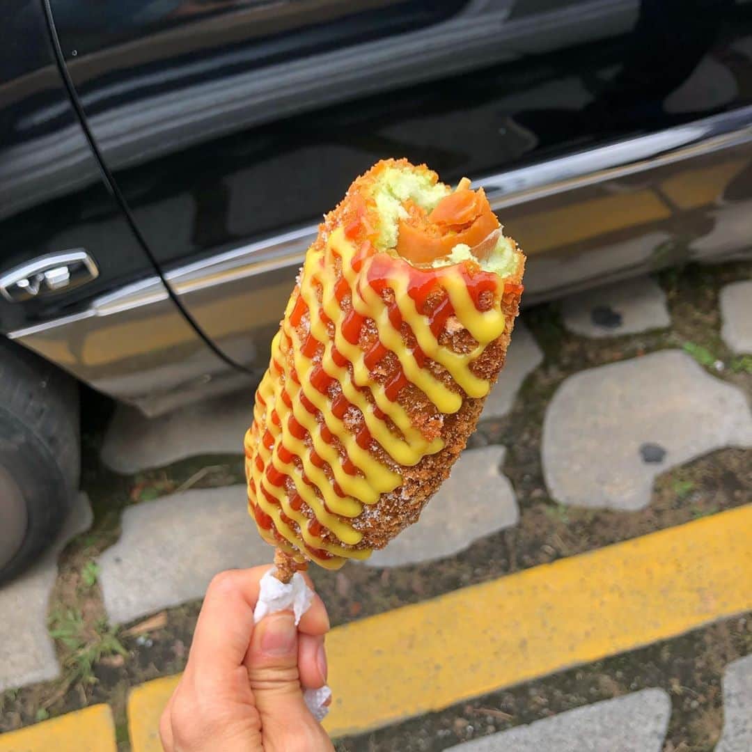 ウォン・ジナのインスタグラム：「🌭🌭연핫도그🌭🌭」