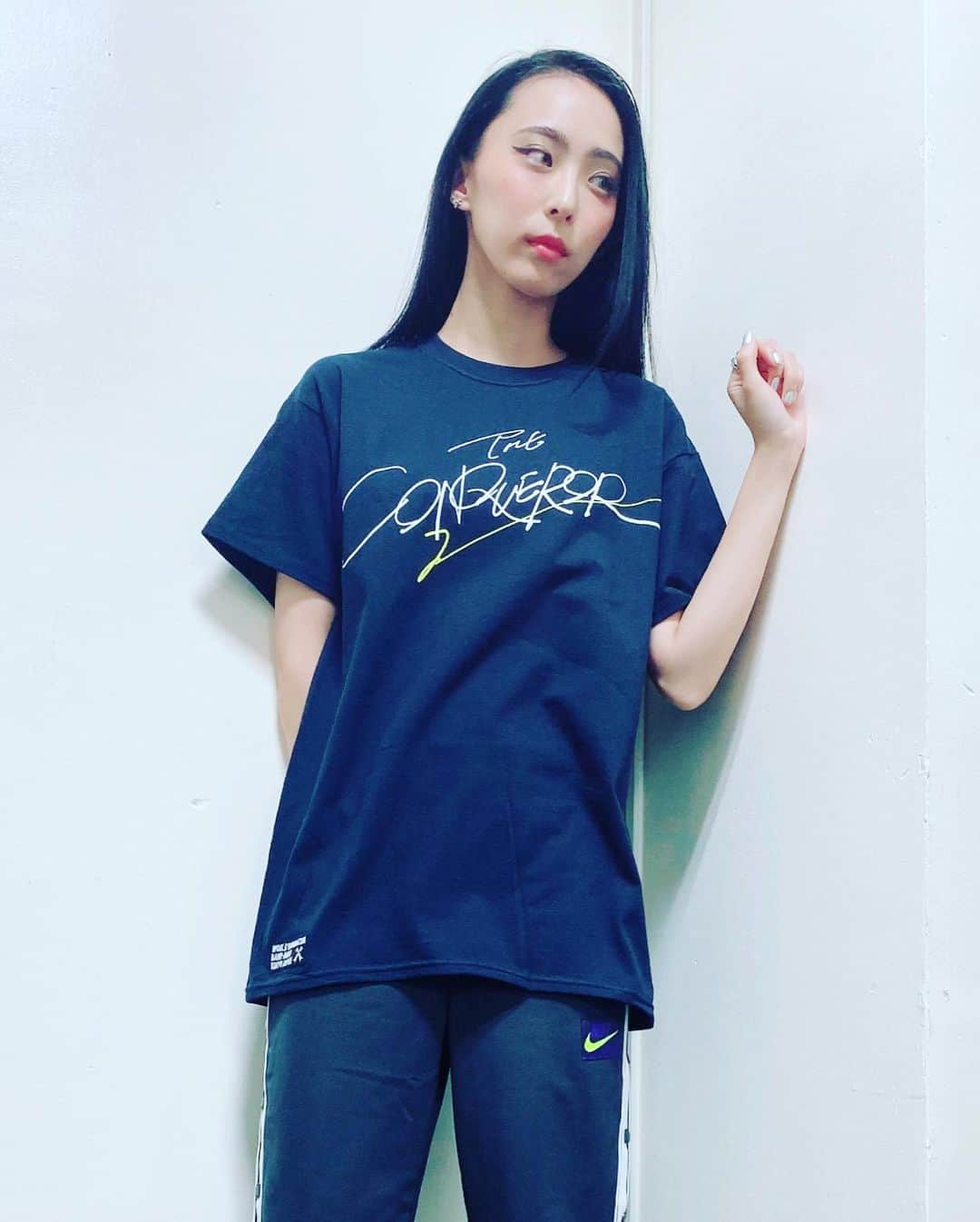 BAND-MAIDさんのインスタグラム写真 - (BAND-MAIDInstagram)「#bandmaid #worlddomination #wdbm #newmerch #激動」10月14日 14時17分 - bandmaid.jp