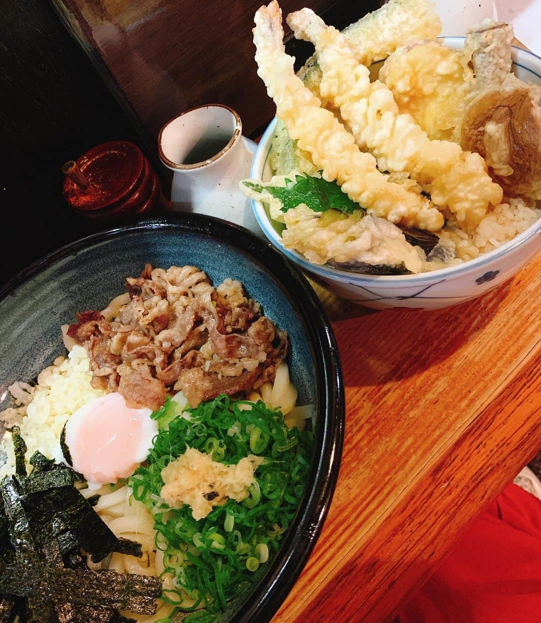 柊木りおのインスタグラム：「Udon!!Tendon!! #japanesegirl #japanese #japanesefood #udon #tendon #tenpura」