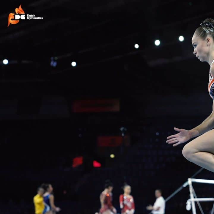 エイトォーラ・トールズドッティルのインスタグラム：「Heading home today♡ Happy to finally be seeing my loved ones again after such a long time! Thankful for the memories that were made in this beautiful arena☆ Wanted to share one mini blooper of the podium training with you guys before I go hihi🤗」