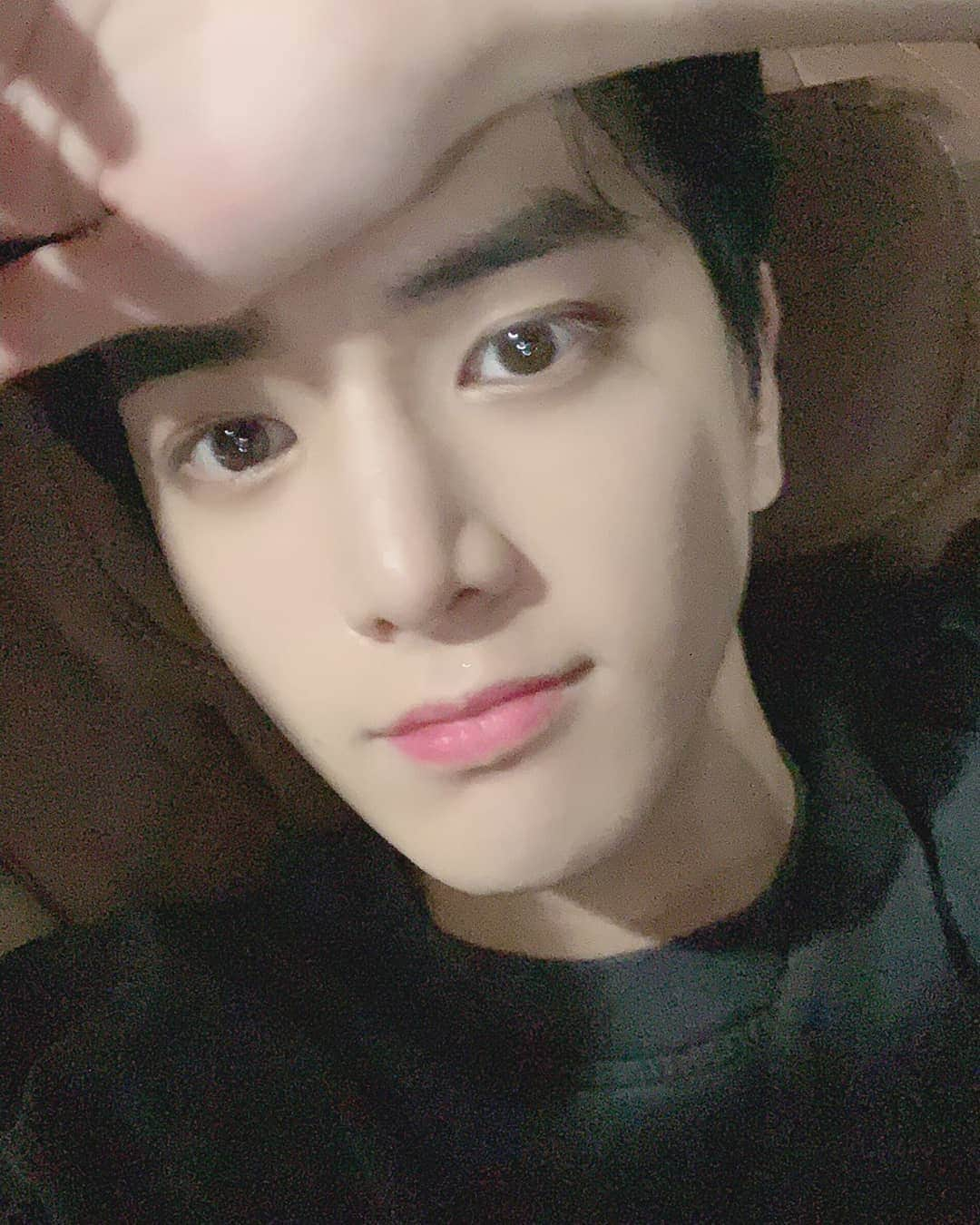 ヨンフンさんのインスタグラム写真 - (ヨンフンInstagram)「💕 #THEBOYZ #더보이즈 #YOUNGHOON #영훈」10月14日 16時26分 - younghoon.theboyz