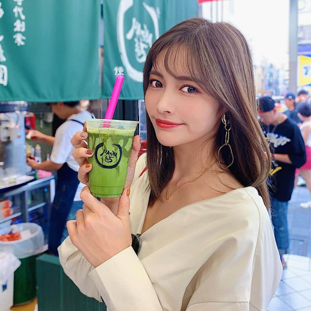 得あゆさんのインスタグラム写真 - (得あゆInstagram)「私もしっかりタピ活してます💚 街にいろんなタピオカ屋さんあるから 飲んでます！！！！ (全てタピオカ抜きですごめんなさい🙇‍♀️) タピオカ抜きでもタピオカ屋さんの飲み物美味しいよね！ ・ ・ ・ ・ ・ ・ ・ ・ ・ ・ #タピオカ#タピ活#東京#グリーンティー#抹茶#おやつ#スイーツ#デザート#飲み物#カフェ#カフェ巡り#インスタ映え#カメラ女子#グルメ#食べ歩き#美味しい#秋葉原#お買い物#大人カジュアル#オトナ女子#アクセサリー#秋服#秋#お洒落#cafe#greentea#tapioca#japanesegirl#japanesefood#akihabara」10月14日 16時44分 - tokuayu819