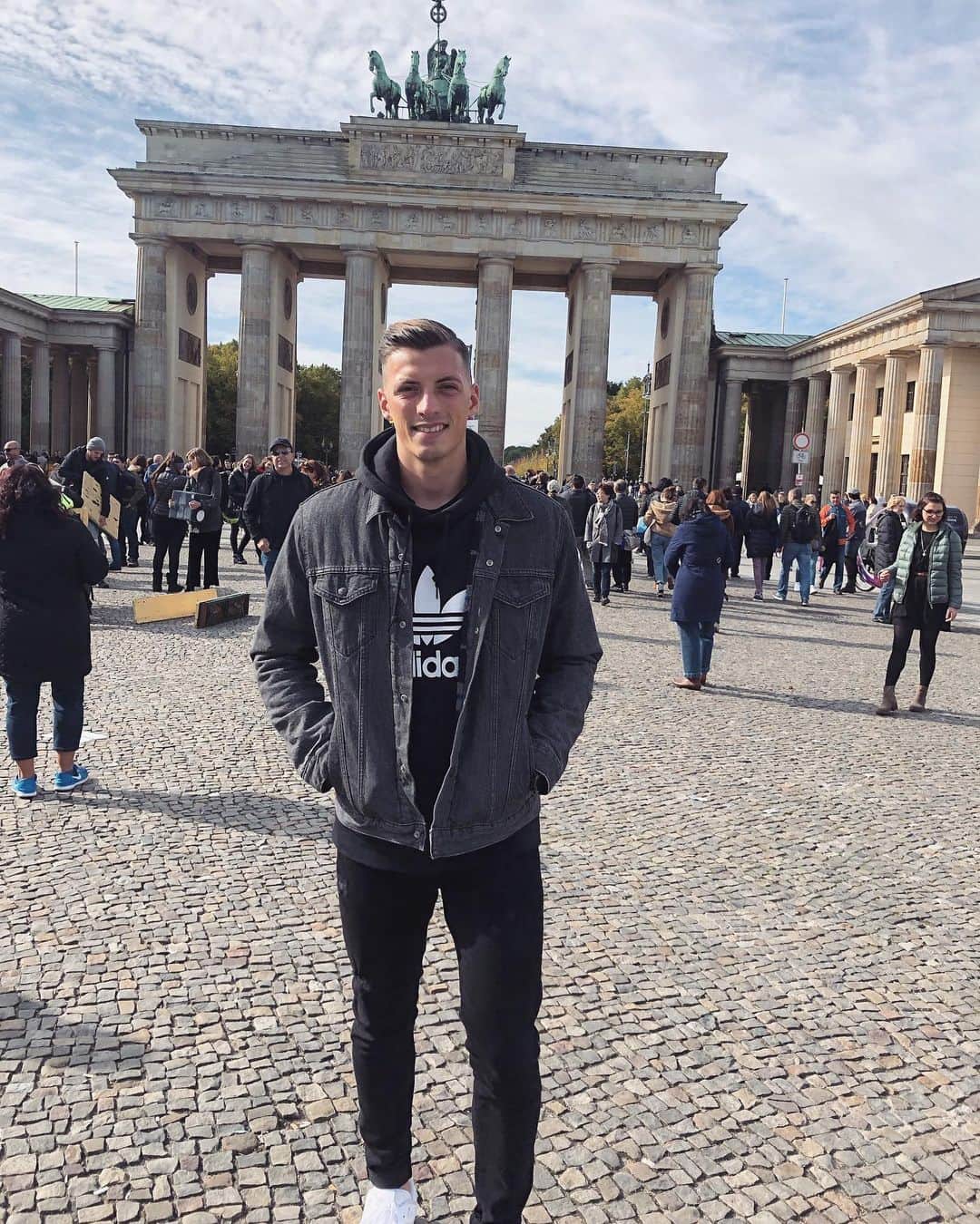 ニコライ・ラップのインスタグラム：「Berlin.」