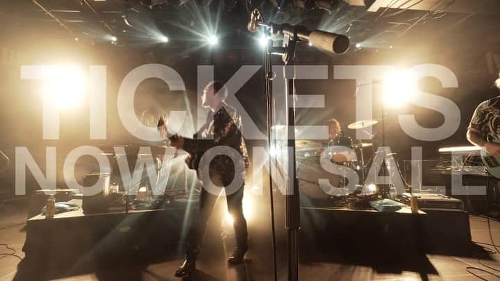 マイケル・マラーキーのインスタグラム：「Tickets for the Michael Malarkey 2020 European Tour are available NOW. Dates and cities below. See you on the road! Link in bio for tickets... ・・・ Jan 09 UK Manchester, Deaf Institute Jan 10 UK London, Bush Hall Jan 11 FRA Paris, Cafe La Danse Jan 13 BEL Antwerp, Zappa Jan 14 HOL Amsterdam, Melkweg Jan 15 GER Cologne, Luxor Jan 17 DEN Copenhagen, Little Vega Jan 18 SWE Stockholm, Nalen Klubb Jan 19 NOR Oslo, Parkeateret Jan 21 GER Hamburg, Nochtspeicher  Jan 22 GER Frankfurt, Das Bett Jan 23 GER Berlin, Bi Nuu Jan 24 POL Warsaw, Proxima Jan 25 CZE Prague, Roxy Jan 27 HUN Budapest, Durer Kert  Jan 28 AUT Graz, Orpheum Jan 29 SLOV Bratislava, Randal Club  Jan 31 ITA Milan, Gate Feb 01 GER Munich, Strom Feb 03 UKR Kiev, Caribbean Club Feb 05 RUS Moscow, 16 Tons Feb 06 RUS St Petersburg, The Place Feb 07 SPA Barcelona, Antiga Fabrica Estrella Damm Feb 08 SPA Madrid, Moby Dick  www.michaelmalarkeyofficial.com」