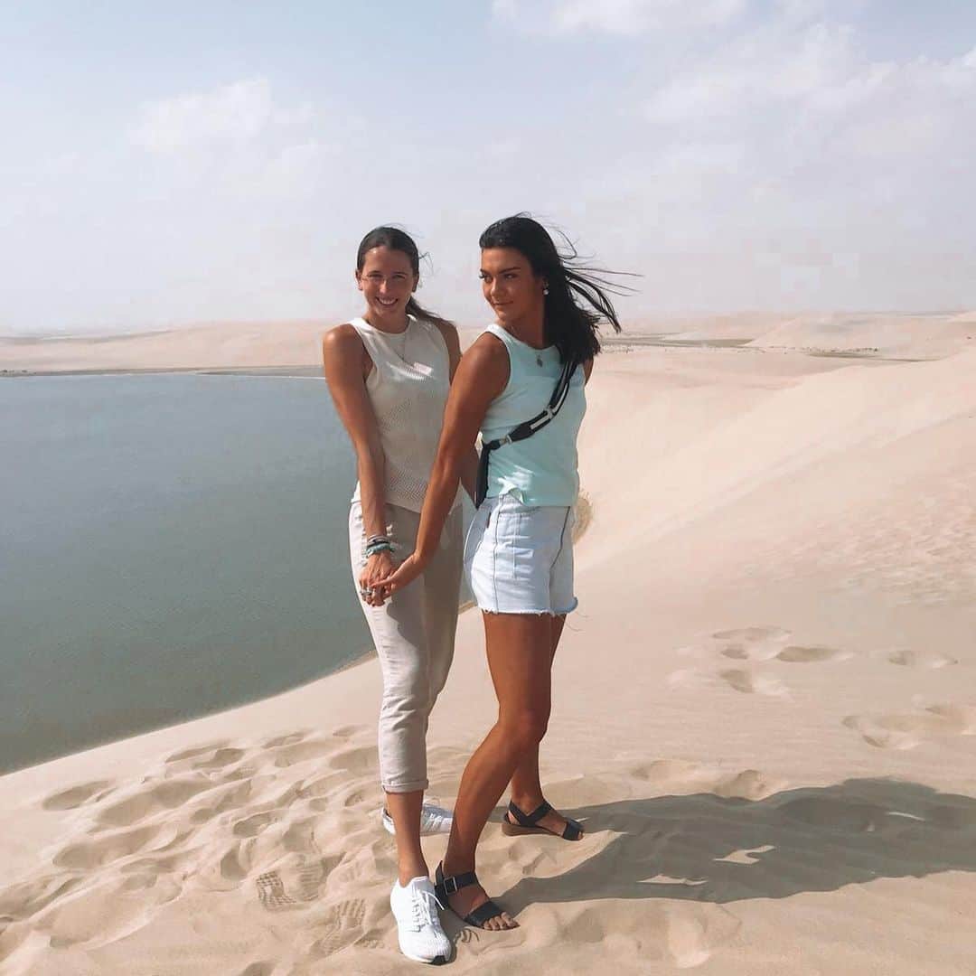 Maddie COATESのインスタグラム：「Ma Gucci yes I was away with @celeste.mucci 🏜」