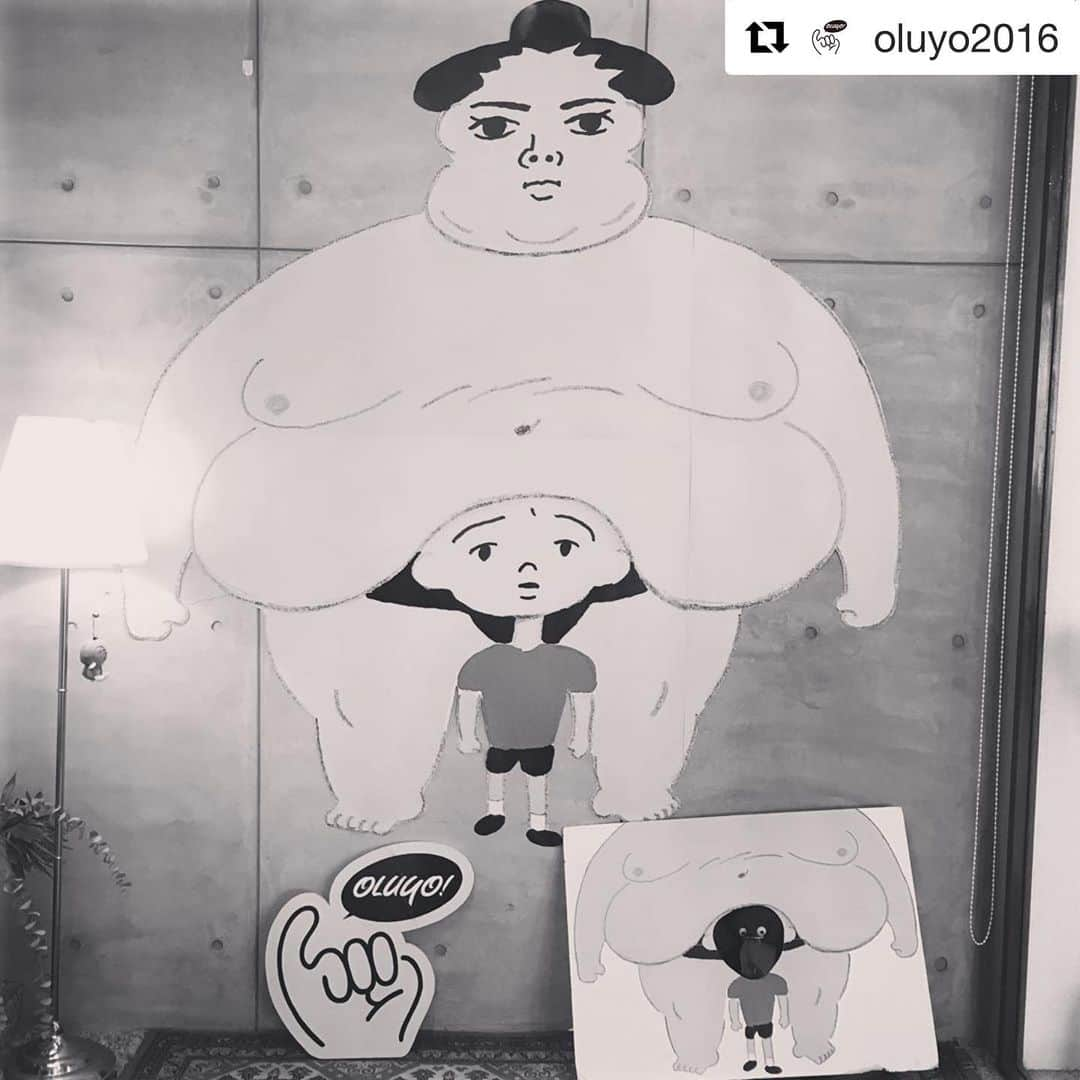 福岡晃子さんのインスタグラム写真 - (福岡晃子Instagram)「徳島で拓太郎さんの個展をやれたことがほんまにほんまに嬉しい！本当にありがとうございました☺️ #Repost @oluyo2016 with @get_repost ・・・ 「徳島にたぷの里がOLUYO! ～藤岡拓太郎 原画展〜」 本日で無事12日間の展示が終了しました。 初めての方も、何度も来てくださる方も沢山の方々に来ていただき、本当にありがとうございました。  展示をみる皆さんのクスクスから ゲラゲラなど沢山の笑い声や、 お子さん連れで来てくださった方の 聞き入ってしまうような絵本の読み聞かせの 優しい声で、OLUYOが賑わっていました。  足を運んでくださった皆様、藤岡拓太郎さん、 ナナクロ社村井さん、 本当にありがとうございました！  #OLUYO #徳島 #徳島にたぷの里がOLUYO！ #藤岡拓太郎原画展  #無事終了しました #ありがとうございました」10月14日 19時38分 - akikofukuoka_oluyo