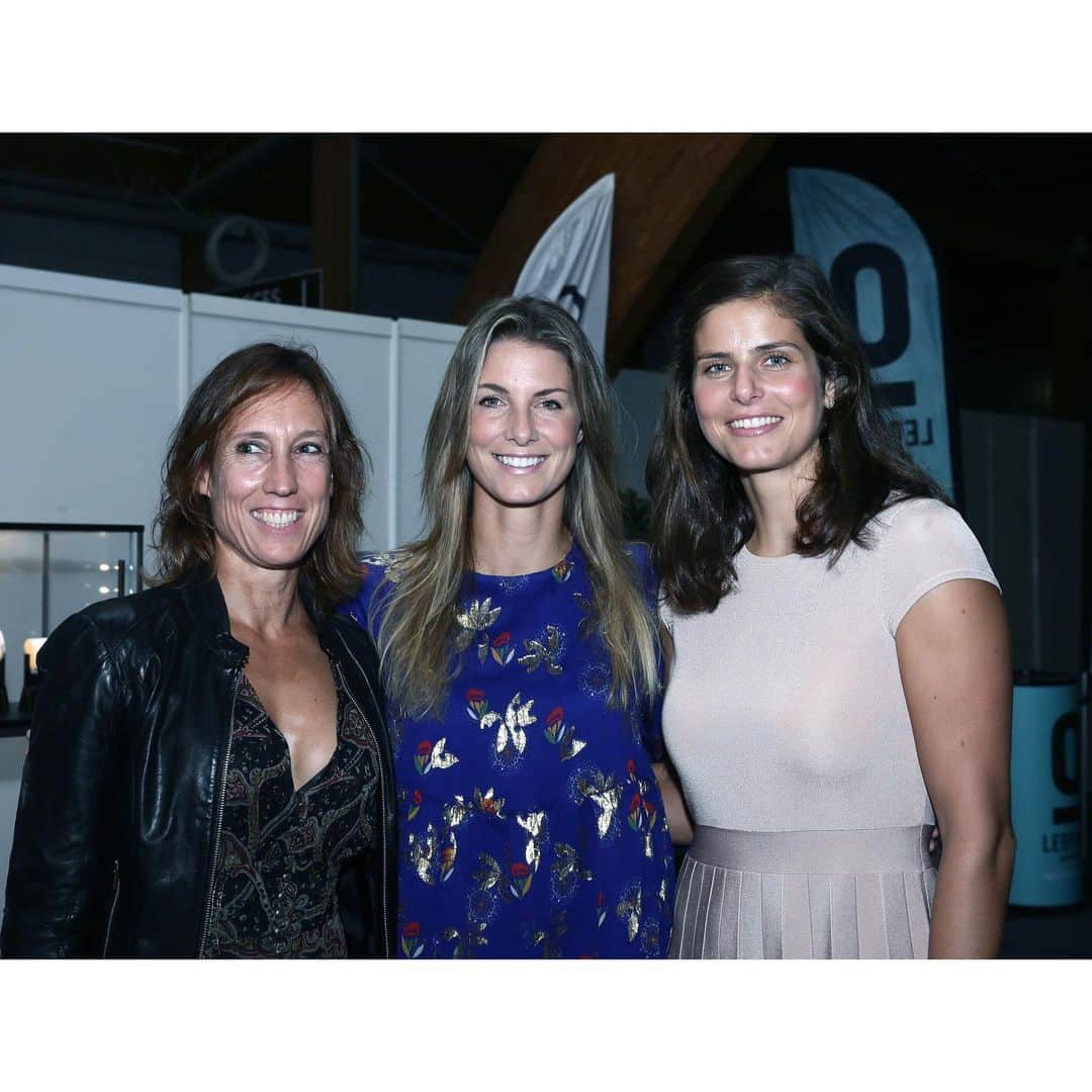 ユリア・ゲルゲスさんのインスタグラム写真 - (ユリア・ゲルゲスInstagram)「"Having fun at the Luxembourg Open Player Party last night 🇱🇺 @wtaluxembourg Everyone is so laid back and open here, its going to be a great week ❤️💙☺️ #Luxembourg #Letsmakeithappen #teamjule”」10月14日 20時12分 - julia.goerges