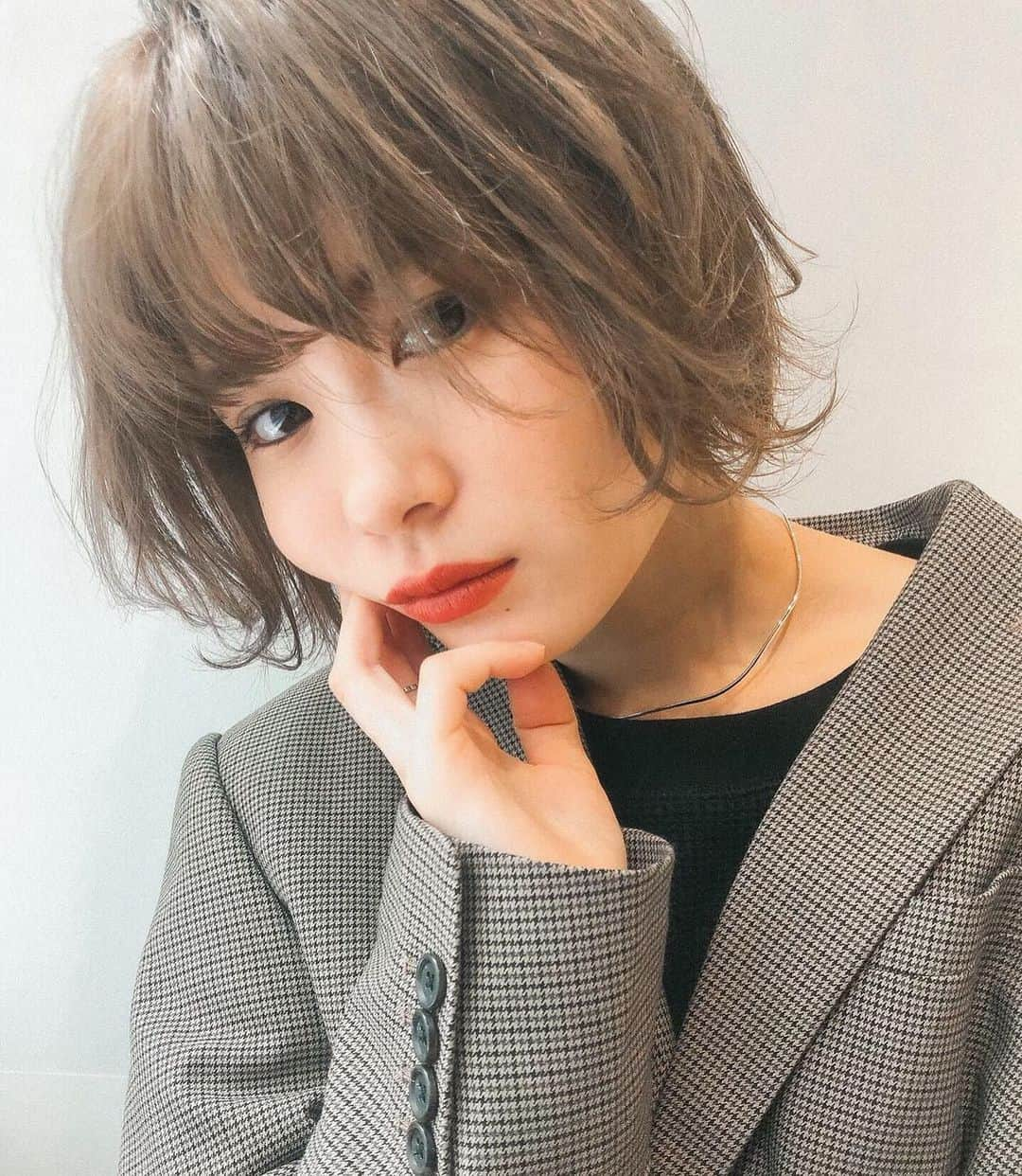 山田愛梨さんのインスタグラム写真 - (山田愛梨Instagram)「あらた✌︎ . #hair #lipps #fashion #naturalmake #ショートボブ #ショートヘア #해아 #패션 #메이크 #커트머리」10月14日 20時34分 - airi_yamada