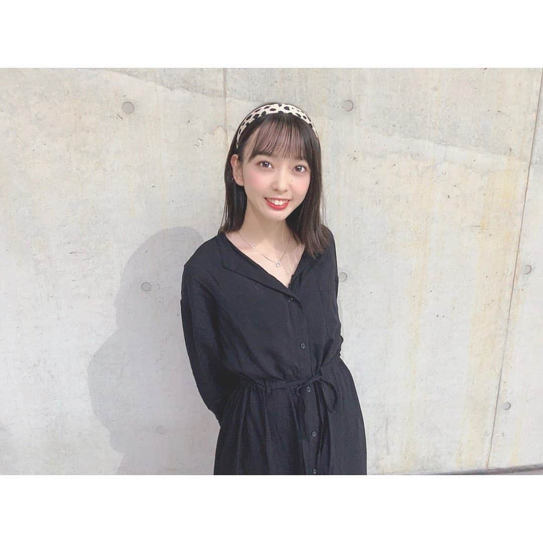 石田みなみさんのインスタグラム写真 - (石田みなみInstagram)「握手会ありがとうございました🤝💗﻿ ﻿ ﻿ 6部も7部もたくさんの方が﻿ 「21歳おめでとう！」って﻿ 言いに来てくださって嬉しかったです🥺﻿ ﻿ ﻿ 21歳になってはじめての﻿ 握手会だったので、21歳らしい﻿ 服装にしました💭🐈﻿ ﻿ ﻿ ﻿ ﻿ ﻿ ﻿ #STU48 #charmingtrip #idol﻿ #Stucharmingtrip #石田みなみ #サステナブル #個別握手会 #パシフィコ横浜 ﻿ #ワンピース #asknowaspinky #ootd #カチューシャ #ネックレス #ヘアアレンジ #外ハネ #外ハネボブ」10月14日 20時44分 - ishida.minami_373