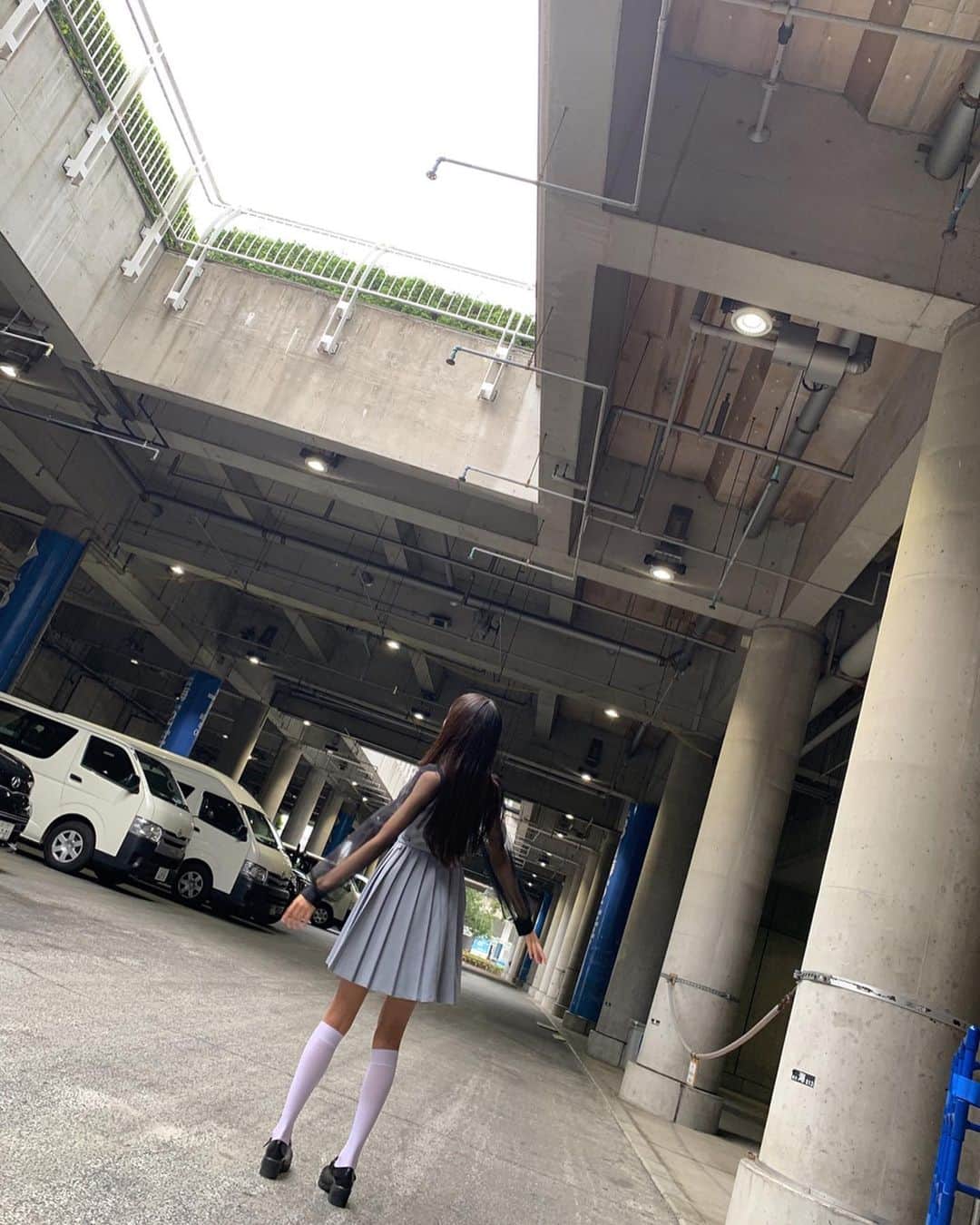 野村実代さんのインスタグラム写真 - (野村実代Instagram)「最近はハイソックスがマイブーム！今日は @eatme_japan さんのお洋服に合わせてみました。かわいい🎶  #みよちゃんにんぎょう」10月14日 20時52分 - miyomaruko_0201