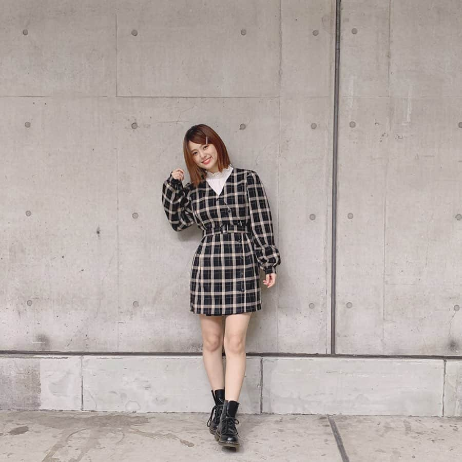 北野瑠華さんのインスタグラム写真 - (北野瑠華Instagram)「今日の私服です☺︎ . #ootd #sly #gu #drmartens  #fashion #instafashion  #私服 #秋服 #チェックワンピース」10月14日 21時01分 - rukakitano0525