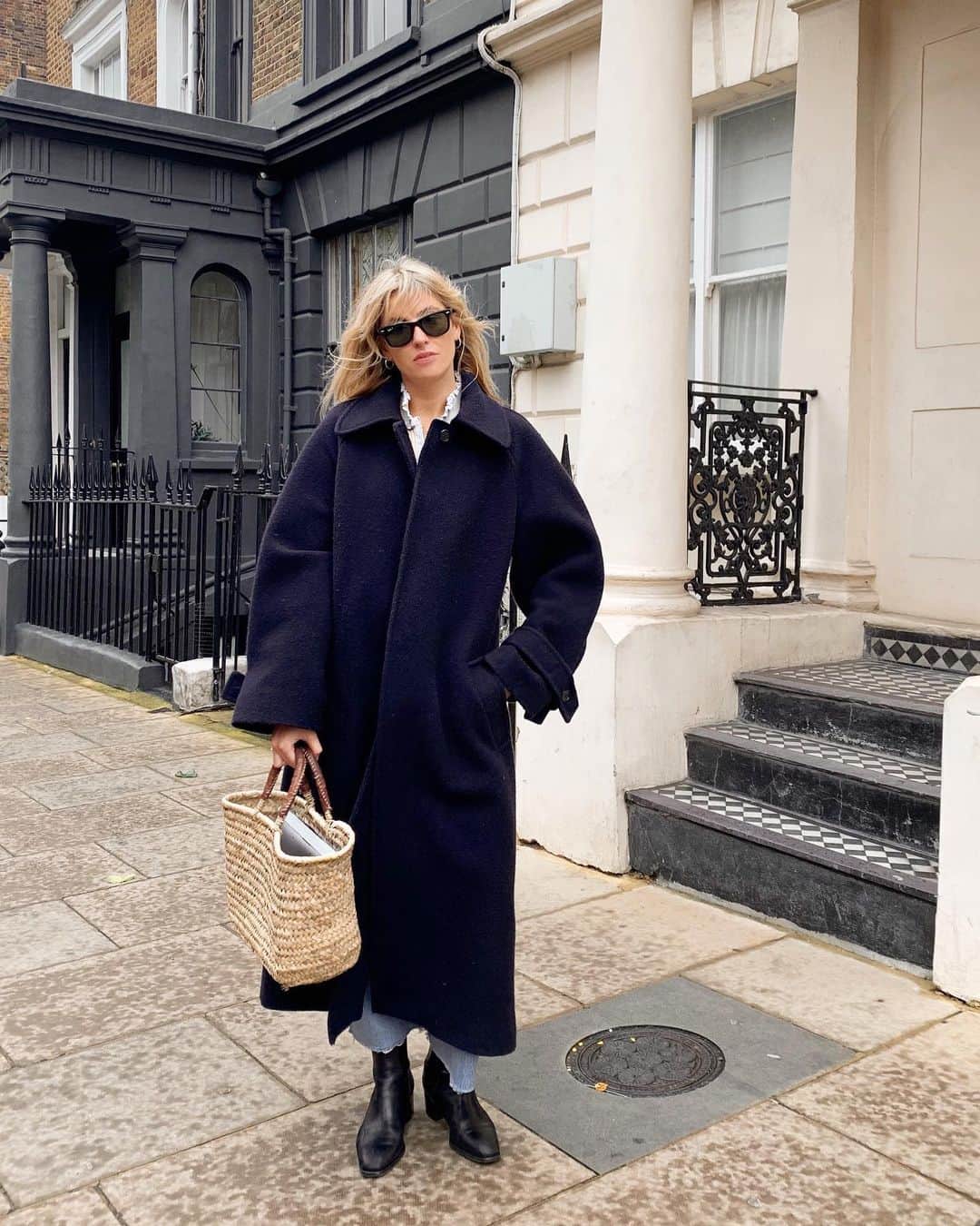 Camille Charriereさんのインスタグラム写真 - (Camille CharriereInstagram)「One coat to rule them all」10月14日 22時22分 - camillecharriere