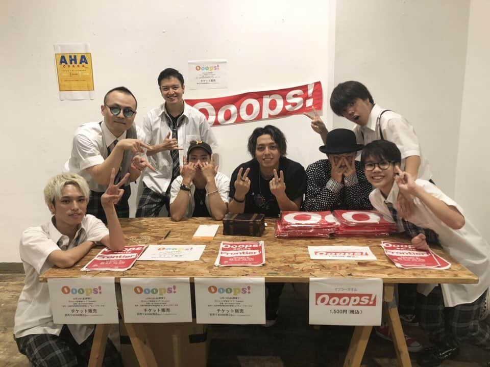 大村ジーニアスさんのインスタグラム写真 - (大村ジーニアスInstagram)「本日は『AHA OSAKA vol.1』にOoops!が参加させていただきました！ 新曲、「Where?」披露させて頂きました！ そして、物販で単独ライブのチケット、タオルも買って頂きましてありがとうございました！！ そして、 個人でもダンスバトル参加していたTAKがバトルで優勝しました！ #Ooops @jinmaekita さんありがとうござまいました！！！！」10月14日 23時44分 - kenjitimekenjitime