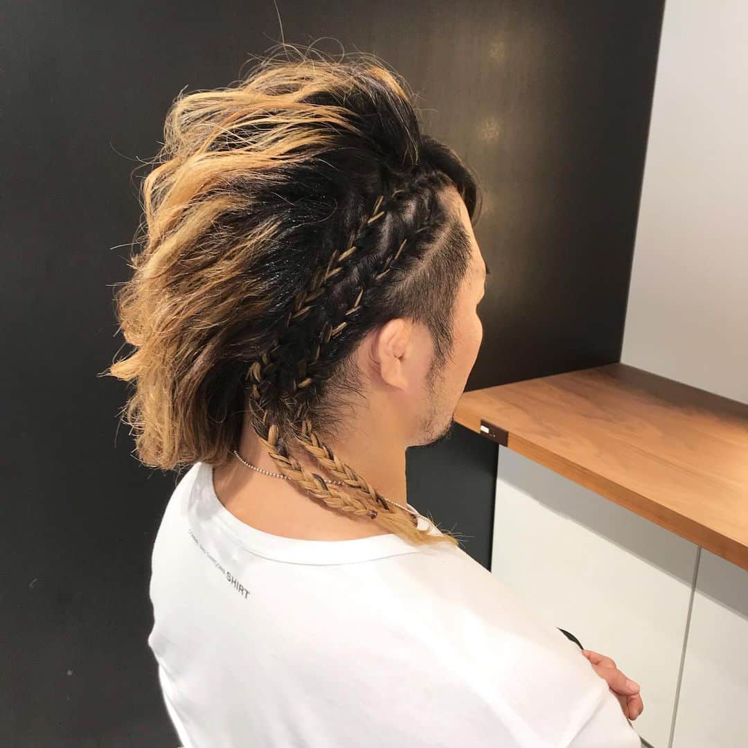 棚橋弘至さんのインスタグラム写真 - (棚橋弘至Instagram)「今日の #髪型 #hairset」10月15日 0時01分 - hiroshi_tanahashi