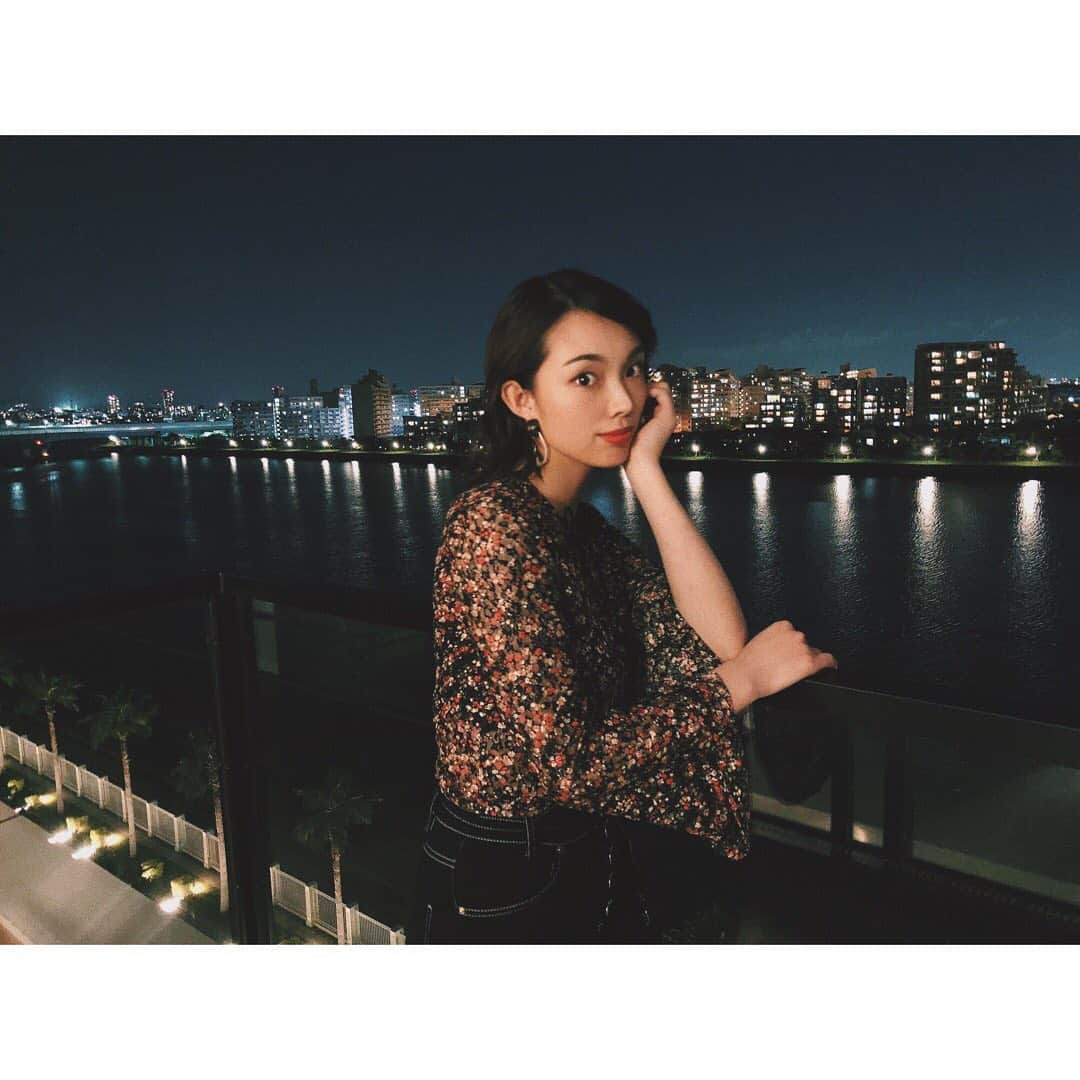 松井貴香さんのインスタグラム写真 - (松井貴香Instagram)「- - night view🌃✨ - - #1015 #夜景 #神戸 #芦屋ベイコート倶楽部  #nightview  #kobe #beautiful  #instagood」10月15日 0時26分 - kiko414_m