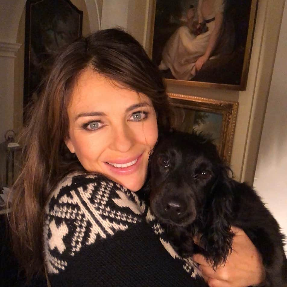 エリザベス・ハーレイさんのインスタグラム写真 - (エリザベス・ハーレイInstagram)「My little Ava 💗💗💗」10月15日 1時49分 - elizabethhurley1