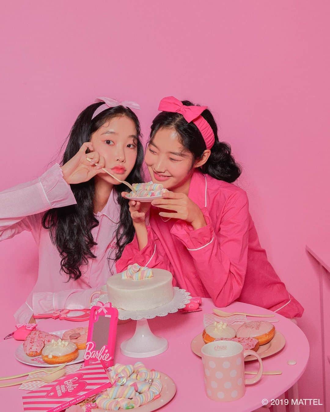 Chuuのインスタグラム：「CHUU x Barbie coming soon❤️ #chuuseoul #barbie」
