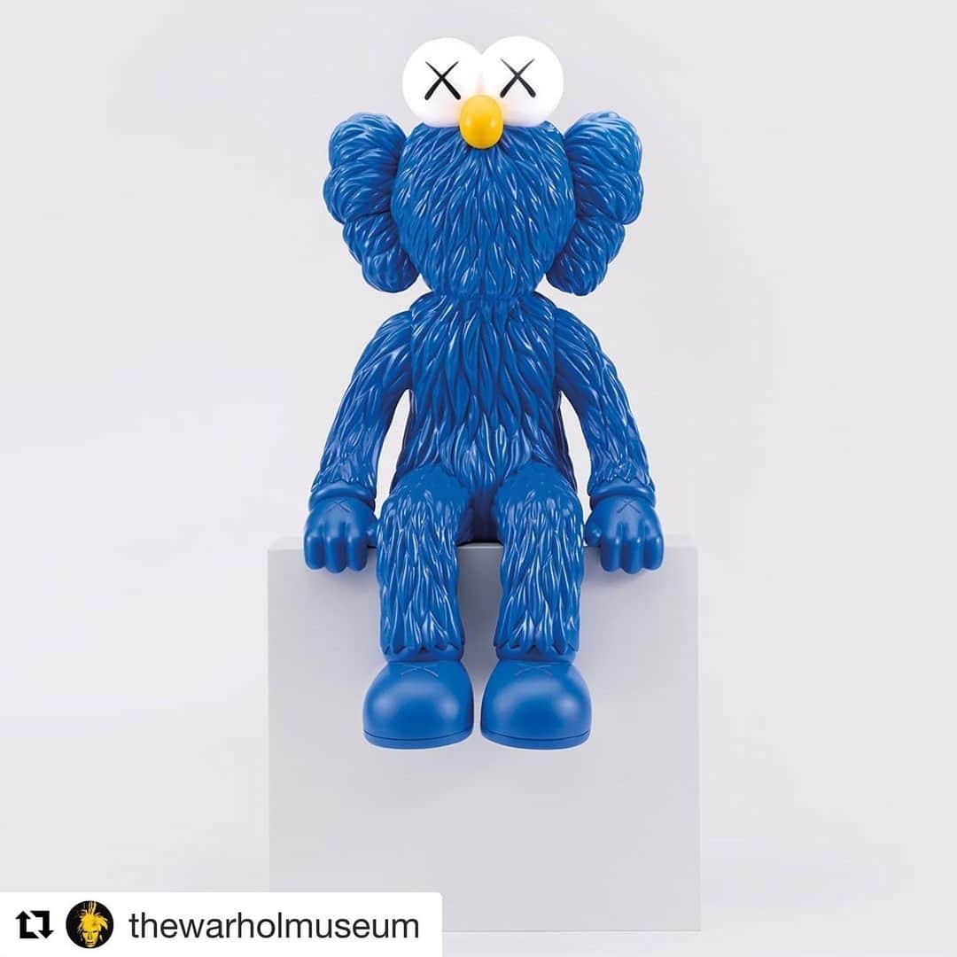 KAWSONEさんのインスタグラム写真 - (KAWSONEInstagram)「I donated a SEEING light edition to benefit the @thewarholmuseum  See below for details... #Repost @thewarholmuseum ・・・ Bid on artworks by John Giorno, Sayre Gomez, KAWS, Grant Levy-Lucero, Walter Robinson, Gus Van Sant, and Chloe Wise in our 25th Anniversary benefit auction: paddle8.com/auction/andy-warhol-museum . KAWS, "Seeing", 2018 . #warhol25 #art #AndyWarhol #warhol #JohnGiorno #SayreGomez, @KAWS #KAWS #GrantLevyLucero #WalterRobinson #GusVanSant #ChloeWise #Pittsburgh @Paddle8」10月15日 12時12分 - kaws