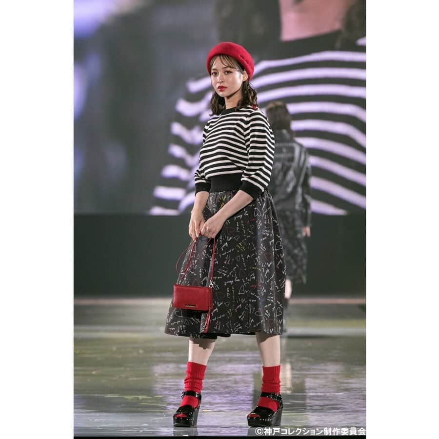 神戸コレクションさんのインスタグラム写真 - (神戸コレクションInstagram)「. . . 神戸コレクション 2019 AUTUMN/WINTER -ガールズフェスティバル- OFFICIAL PHOTO . ▽STAGE▽ Hankyu×KOBE COLLECTION . ▽BRAND▽ To b. by agnès b.(@tob_by_agnesb) . ▽MODEL▽ #朝比奈彩 #野崎萌香 #宮本茉由 #間瀬遥香 #魚住光生 #五十嵐ソフィー #イオ . #kobecollection #神戸コレクション #kobecollection_official #神戸コレクション公式 #神コレ #2019aw #神戸コレクション2019aw #ガールズフェスティバル #fashionshow #fashion #model #brand #styling #tobbyagnesb」10月15日 12時13分 - kobe_collection