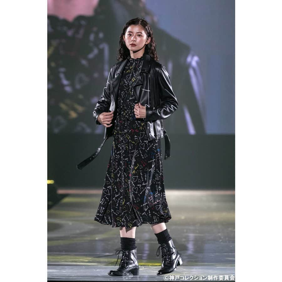 神戸コレクションさんのインスタグラム写真 - (神戸コレクションInstagram)「. . . 神戸コレクション 2019 AUTUMN/WINTER -ガールズフェスティバル- OFFICIAL PHOTO . ▽STAGE▽ Hankyu×KOBE COLLECTION . ▽BRAND▽ To b. by agnès b.(@tob_by_agnesb) . ▽MODEL▽ #朝比奈彩 #野崎萌香 #宮本茉由 #間瀬遥香 #魚住光生 #五十嵐ソフィー #イオ . #kobecollection #神戸コレクション #kobecollection_official #神戸コレクション公式 #神コレ #2019aw #神戸コレクション2019aw #ガールズフェスティバル #fashionshow #fashion #model #brand #styling #tobbyagnesb」10月15日 12時13分 - kobe_collection