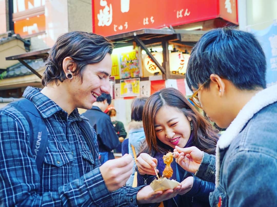 MagicalTripさんのインスタグラム写真 - (MagicalTripInstagram)「We launched a new Tour, Osaka Local Foodie Tour in Dotonbori and Shinsekai! * Check it out in our Bio! @magicaltripcom * * (1) What kind of place is Osaka? Osaka is one of the biggest, most energetic provinces in Japan. Home to many companies and workers, Osaka has various unique food recognized worldwide. (2) Taste the flavor of Osaka! In this tour, you will have the chance to taste many food unique to Osaka. Dotonbori and Shinsekai are the places you will be exploring. (3) Comments from Shiori, who created this tour. "As an Osaka local, Dotonbori and Shinsekai have been my favorite cities ever since. I would love to tell everyone around the world about how warm and energetic Osaka is! I would also like to introduce Osaka's dietary culture and its uniqueness by taking you to our recommended Okonomiyaki, Kushikatsu and Okonomiyaki spots!  In this food tour, we will provide you with not only visits to the popular tourists attractions and local fooderies while giving insights on how this city has been developed. I will also guide you to hidden gem spots that only locals usually visit. Our tour is highly efficient, meaning you won't waste a single time going through so many awesome locations! I would also love to help you witness the comparison between modern and traditional culture of this city by visiting places that hasn't changed at all and places that have changed significantly.  From children to the elderly, this tour can be enjoyed by all ages. Whether you're a couple or family, you will be sure to deepen your knowledge by sharing this experience.  I can hardly wait for the opportunity to teach you more about my favorite city! Osaka loving locals will be sure to guide you and make unforgettable memories your trip!" * * We put the link to the tour page in our bio so please check it out :) @magicaltripcom * #magicaltrip #magicaltripcom #magicaltrip #osaka #dotonbori #shinsekai #osakajapan #osakatour #osakatrip #osakafood #visitosaka #travelosaka #triposaka #instaosaka #osakatravel #instaosaka #japan #japantrip #japantravel  #instajapan #localguide #traveldeeper #with #localguideinjapan」10月15日 12時44分 - magicaltripcom