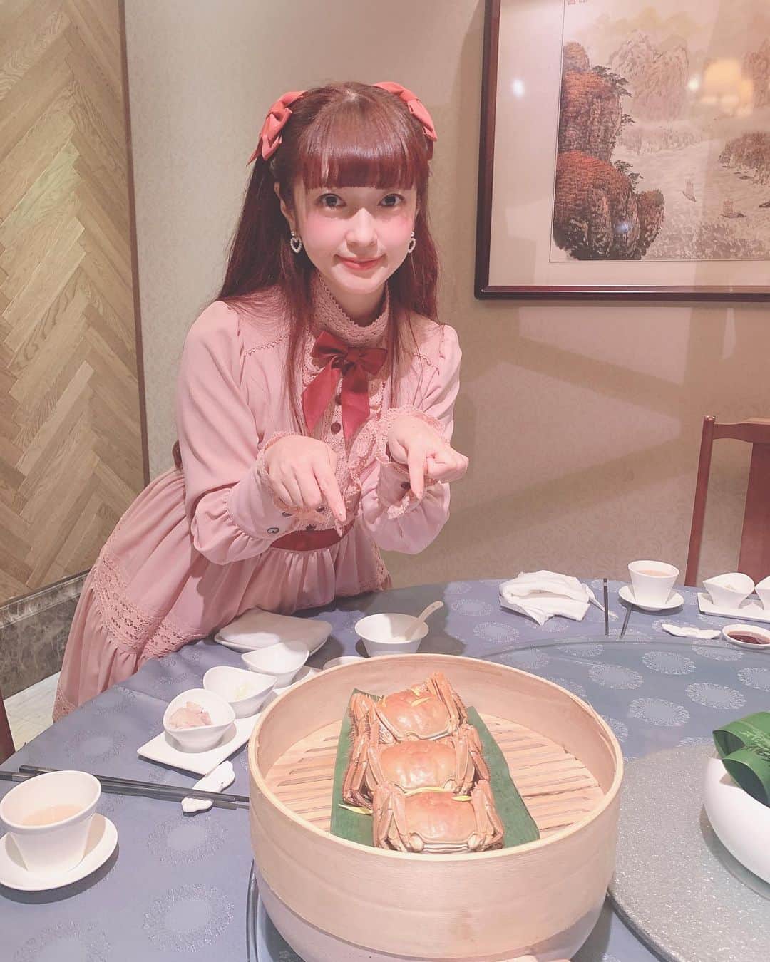 青木美沙子さんのインスタグラム写真 - (青木美沙子Instagram)「上海蟹は今が旬なので食べました🦀美味しかった💓 #上海」10月15日 12時47分 - misakoaoki