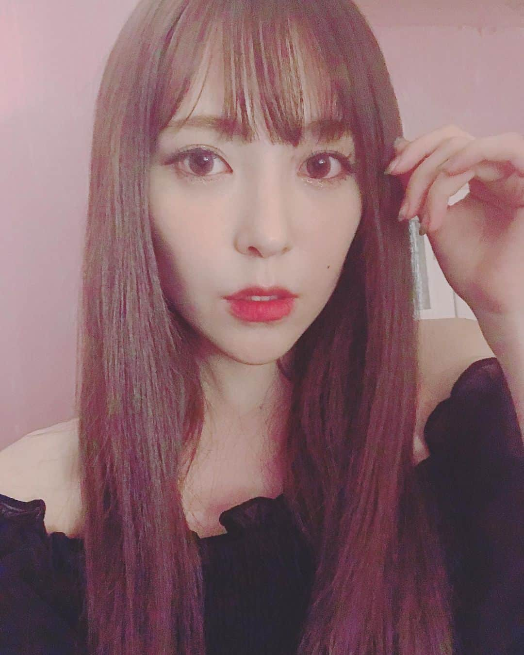 黒崎真音さんのインスタグラム写真 - (黒崎真音Instagram)「‪今日の18時からの文化放送超A&g+「ザ・キャッチ」で . ‪11月3日からリリースの写真集の一部を一足お先に‬ ‪チョイ見せしちゃうかも？？‬ . メールテーマは、黒崎真音が決めちゃいます！です！ . メールもお待ちしてます♫ ‪#ルナソレイユ #photobook #ザキャッチ #lunasoleil #belovedone #ビラブ‬ #ラジオ」10月15日 13時08分 - maonkurosaki922