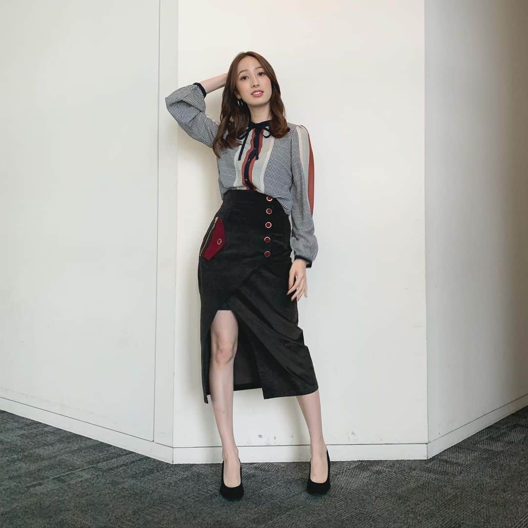 團遥香さんのインスタグラム写真 - (團遥香Instagram)「ZIPの衣装👗 なにを更新しようか迷っていたら... 久しぶりの投稿になってしまいました。。 また更新するね🧡 @redyazel」10月15日 8時36分 - haruka_dan_official