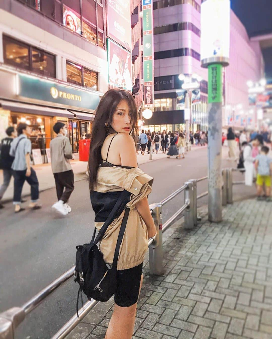 CHIHAさんのインスタグラム写真 - (CHIHAInstagram)「リュックも私服も　@egoist_official ❤️﻿ ﻿ #ootd #fashion #shibuya #tokyo」10月15日 9時00分 - chiha6170