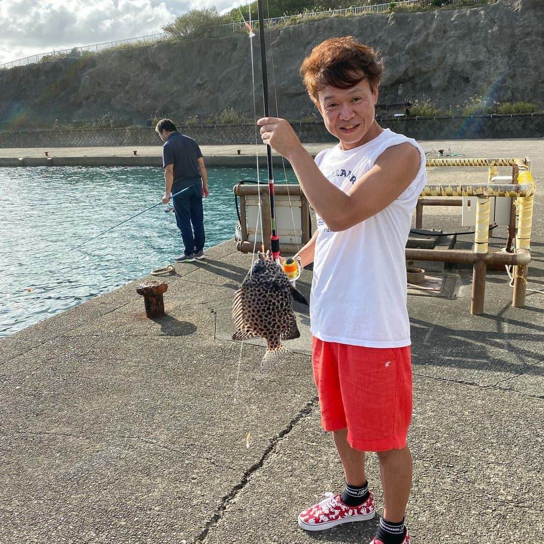 大溝清人さんのインスタグラム写真 - (大溝清人Instagram)「八丈島  お釣りさん  #小学校以来 #連れたよ #オビンチョ #いえい #八丈島」10月15日 9時58分 - badboys_kiyoto93