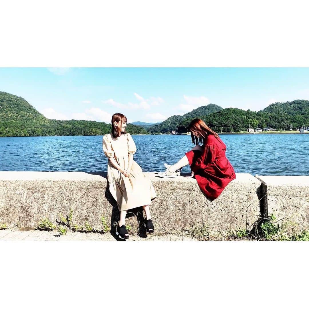浜田翔子さんのインスタグラム写真 - (浜田翔子Instagram)「おはしょ〜 京丹後地元でつくったMVみてくれましたか？ こちらは私がカヌーしてた🛶 久美浜湾。 かぶと山、かぶと山駅、夕日ヶ浦でとりました。」10月15日 10時35分 - shoko_hamada