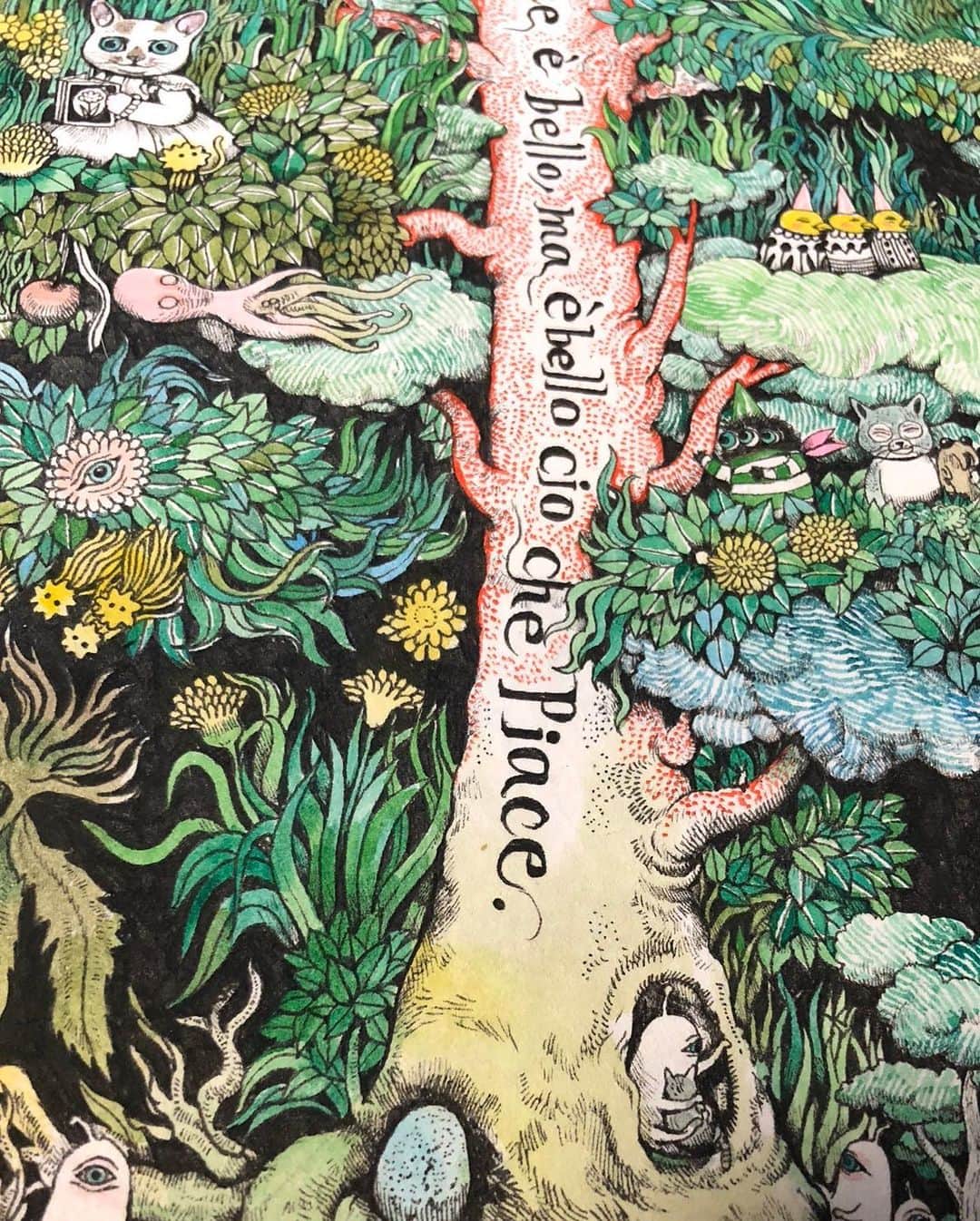 ヒグチユウコさんのインスタグラム写真 - (ヒグチユウコInstagram)「来年の柄。「大きな木の上で」 #ヒグチユウコ #yukohiguchi #ボリス雑貨店」10月15日 22時19分 - yukohiguchi3