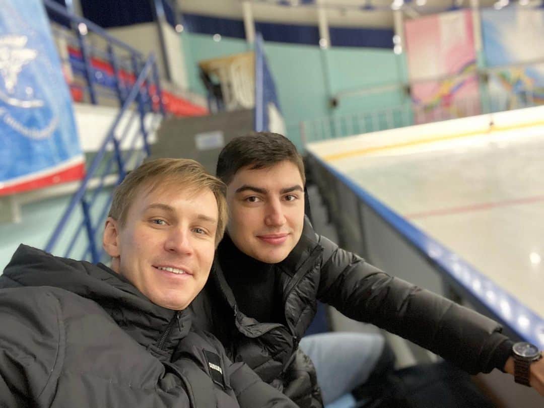 ウラジスラフ・ミルゾエフさんのインスタグラム写真 - (ウラジスラフ・ミルゾエフInstagram)「Южные гости приехали в северный Петербург」10月15日 21時38分 - vladshokolat