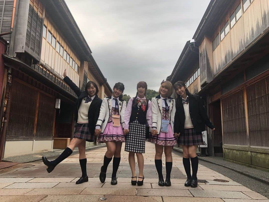 熊崎晴香さんのインスタグラム写真 - (熊崎晴香Instagram)「楽しい旅だ💓  #funfunjapan #bnk48 #ske48 #石川県　#金沢市  #金沢駅 #東茶屋街」10月15日 21時52分 - kumakuma9810