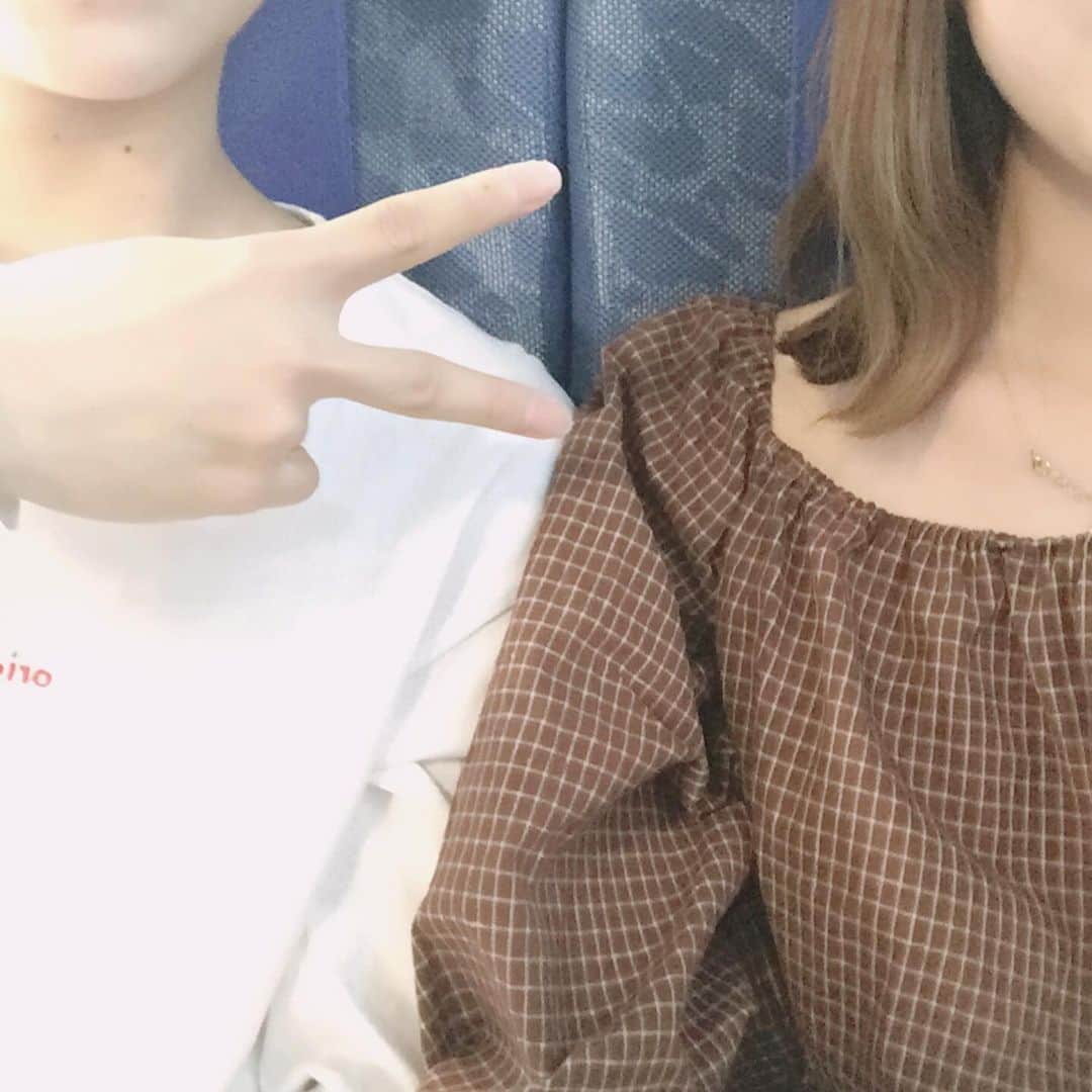 なつはるまきのインスタグラム：「行ってまいる🚌💨」