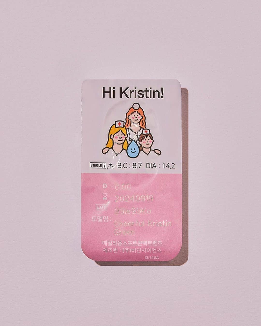 Chuuさんのインスタグラム写真 - (ChuuInstagram)「Hey Kristin, who do you want to be today?」10月15日 15時03分 - chuu_official