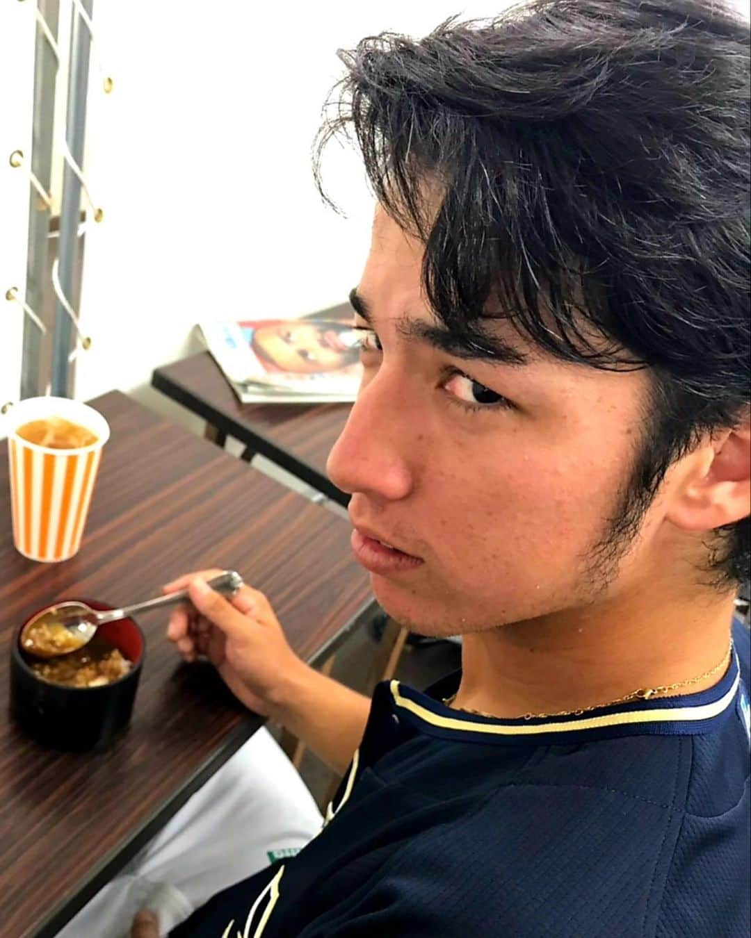 オリックス・バファローズさんのインスタグラム写真 - (オリックス・バファローズInstagram)「#西浦颯大 #中川圭太 #フェリペ #ランチタイム #フェニックスリーグ #宮崎 #フェニックスレポート #Bs2019 #buffaloes #baseball #ORIX #プロ野球」10月15日 15時10分 - orix_buffaloes