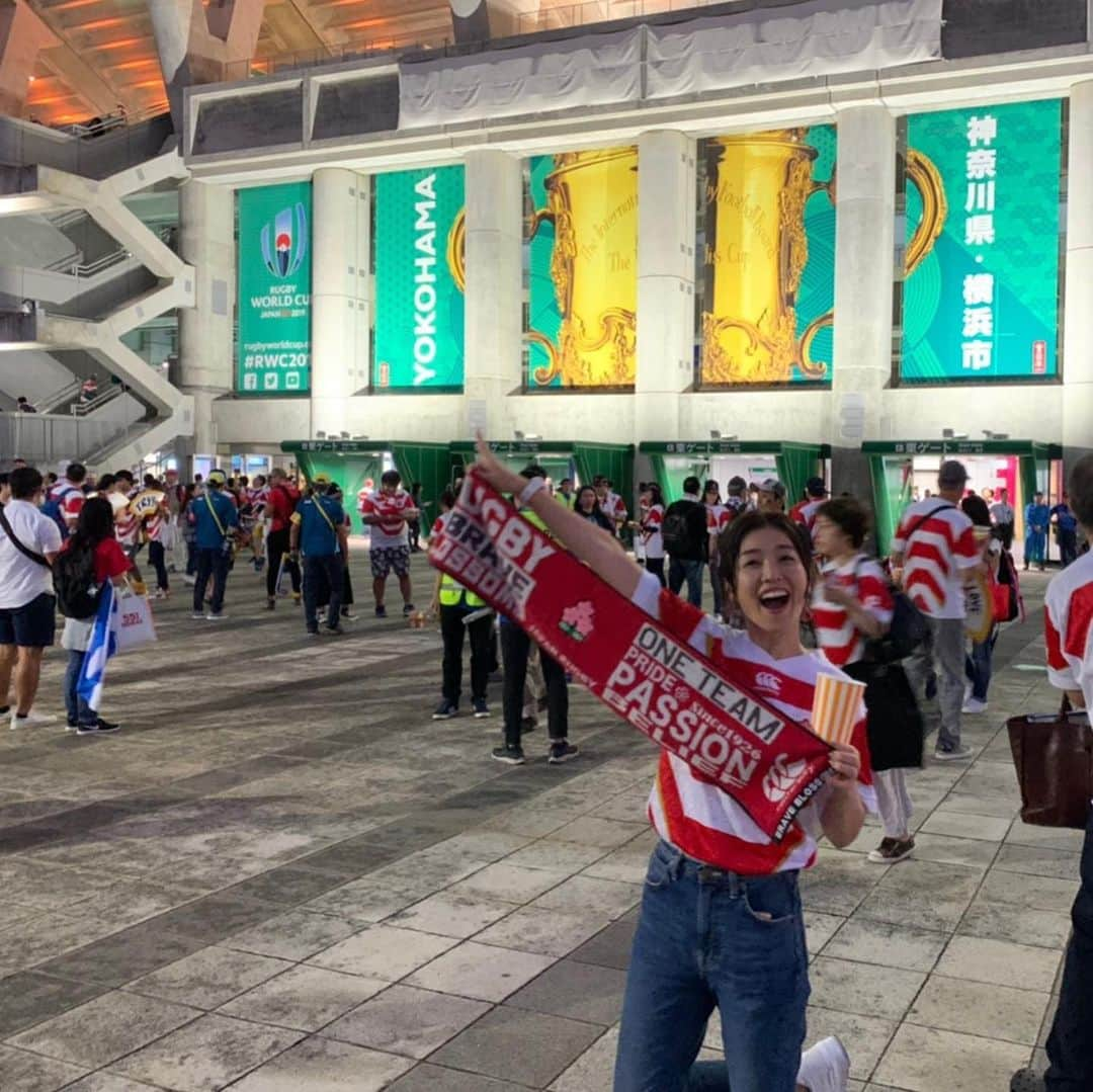 佐藤美樹さんのインスタグラム写真 - (佐藤美樹Instagram)「W杯・ラグビー観戦にプロレス・両国国技館と夢のような2日間。極限まで頑張る姿は本当に格好良かったです🔥沢山パワーを貰いました！私もしっかり返していきます😊😉 ⌒*⌒*⌒*⌒*⌒*⌒*⌒*⌒*⌒*⌒*⌒*⌒ #スポーツ観戦  #ラグビーワールドカップ2019  #日本対スコットランド  #初のラグビー観戦  #横浜  #新日本プロレス  #久しぶりのプロレス観戦  #プ女子  #両国国技館  #パワーの源  #スポーツの力  #佐藤も元柔道家です #佐藤美樹」10月15日 15時28分 - satomiki0224