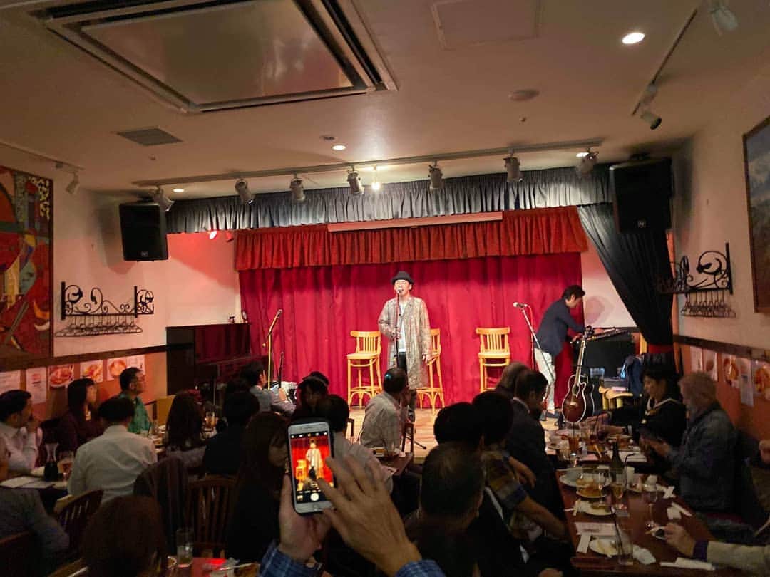 冨永裕輔さんのインスタグラム写真 - (冨永裕輔Instagram)「#八王子FM  #TokyoStarRadio #2周年 #パーティー #おめでとうございます #歌わせていただきました #お祝いを込めて #笑顔がたくさん #スペイン料理」10月15日 15時40分 - yusuketominaga_official