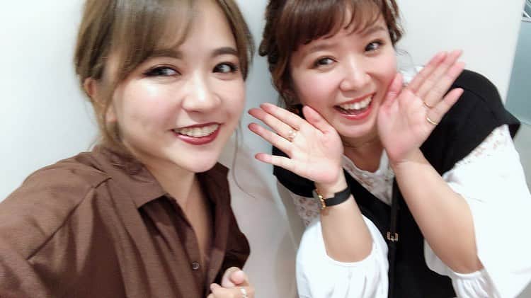 のインスタグラム：「やーっと会えた @marian29711 さん😭❤️ ㅤㅤㅤㅤㅤㅤㅤㅤㅤㅤㅤㅤㅤ ずーっと会いたかった🥺 ㅤㅤㅤㅤㅤㅤㅤㅤㅤㅤㅤㅤㅤ 動画のままで本当に可愛くて楽しかった💗💗 ㅤㅤㅤㅤㅤㅤㅤㅤㅤㅤㅤㅤㅤ 次は私が大阪行きたいなー🔥☺️ ㅤㅤㅤㅤㅤㅤㅤㅤㅤㅤㅤㅤㅤ #instagood  #instagram  #fashion #youtube  #ピアス #ハート #お気に入り #ファッション #メイク  #コスメ #ユーチューブ  #表参道 #ランチ」