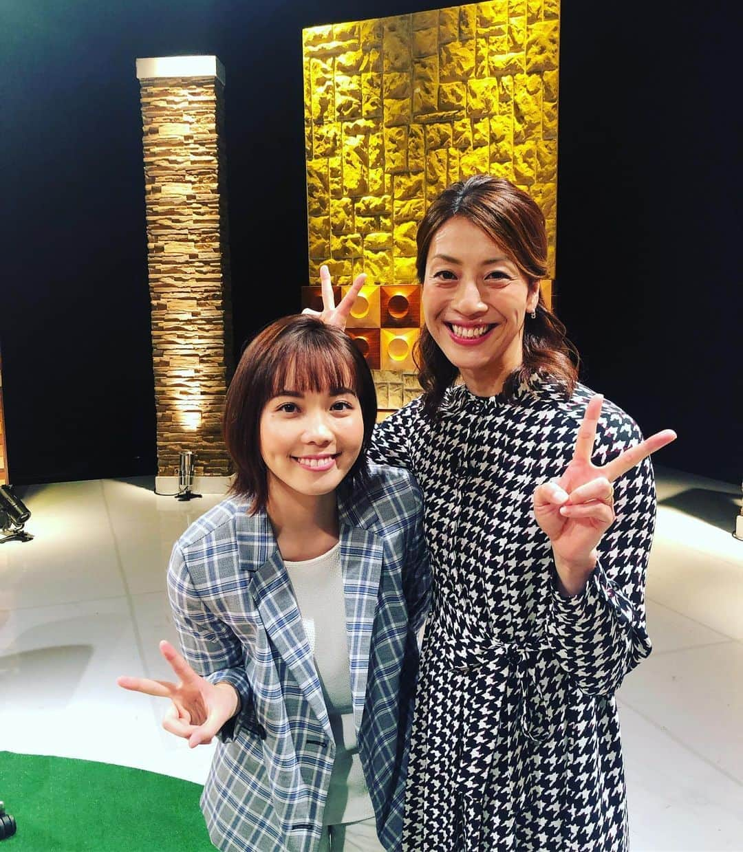 寺川綾さんのインスタグラム写真 - (寺川綾Instagram)「今日は、ある収録でヒロド歩美さんとご一緒させていただきました☀️ いつも元気ハツラツ💪 今日も楽しかった😁 #収録 #ヒロド歩美さん #めちゃ元気🤣 #お世話になりました🙇‍♀️」10月15日 17時24分 - terakawaaya_official