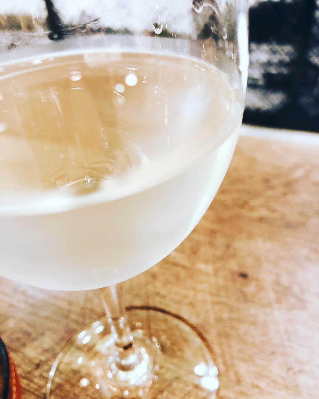阿部洋子さんのインスタグラム写真 - (阿部洋子Instagram)「🍶🍷🍸🍹 早くも。 飲まずには… #sake  泡ではムリかなー はじめから日本酒。」10月15日 17時49分 - hirocoring