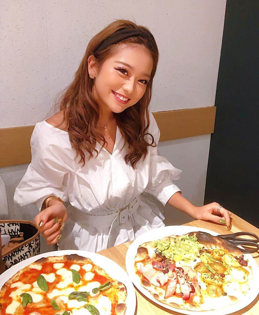 やしろななさんのインスタグラム写真 - (やしろななInstagram)「打ち合わせ終わりマネさんとランチ〜した🍕 楽しみ〜🎶🎶🎶 ・ 今度京都行くしそれも楽しみ🥰💗」10月15日 18時29分 - 8467_0