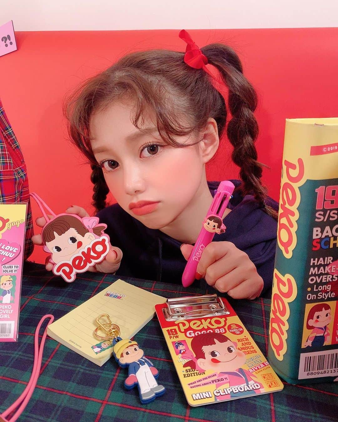 Chuuのインスタグラム：「💖peko X chuu gogo88💖 ⓒ2019 FUJIYA coming soon✨」
