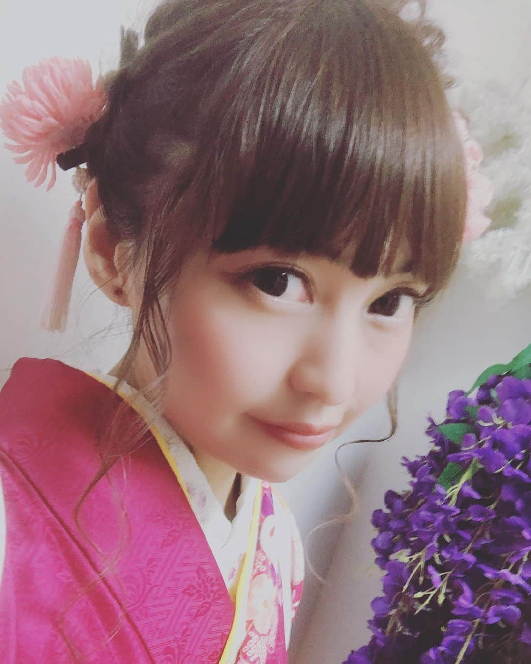 正田美里（みさみさ）さんのインスタグラム写真 - (正田美里（みさみさ）Instagram)「ついに、写真集が発売です。着物で撮れたの嬉しいな。爆裂祭から発売開始！！ お楽しみに。  #写真集 #ウピウピ隊 #着物」10月15日 18時39分 - misamisaupiupi