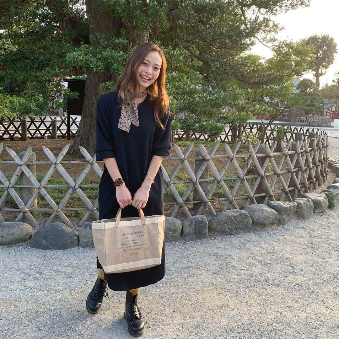 榊本麻衣さんのインスタグラム写真 - (榊本麻衣Instagram)「♡♡ . . 先日のcode👠✨ . .  onepiece / #colony2139  bag / #apolis  watch / #nixon  boots / #drmartens . . 昨日からすっかり寒くなったね😊⭐️ . . 寒暖差ありすぎて体が追いつかない🤣 . . #mai___fashion #mai___code#code #コーデ #コーディネート #coordinates #fashion #ファッション#outfit #笑顔 #smile #ootd #お洒落さんと繋がりたい #可愛い #秋コーデ #カジュアル #カジュアルコーデ #ラフコーデ #ワンピース #ワンピ #マーチン #ドクターマーチン #ドクターマーチン8ホール」10月15日 19時10分 - maipipii