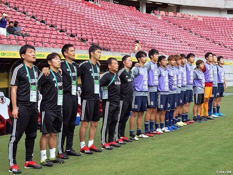 日本サッカー協会さんのインスタグラム写真 - (日本サッカー協会Instagram)「📸Match photos① #U22日本代表 は14日(月)、ブラジルのレシフェ郊外でU-22ブラジル代表と対戦し、#田中碧 選手の2ゴール、#中山雄太 選手のゴールによって3-2と逆転勝利。6月のトゥーロン国際大会の決勝で敗れたリベンジを果たしました。 ・ 国際親善試合 🇯🇵U-22日本代表 3-2(1-1) U-22ブラジル代表🇧🇷 📅10/15(火) 4:00KO ※日本時間 📍Arena Pernambuco ・ ⚽27分 田中碧 ⚽52分 田中碧 ⚽68分 中山雄太 ・ 【U-22日本代表 今後のスケジュール】 キリンチャレンジカップ2019 📅11/17(日) vsU-22コロンビア 📍エディオンスタジアム広島 📅12/28(土) vs未定 📍トランスコスモススタジアム長崎 #jfa #daihyo」10月15日 19時14分 - japanfootballassociation