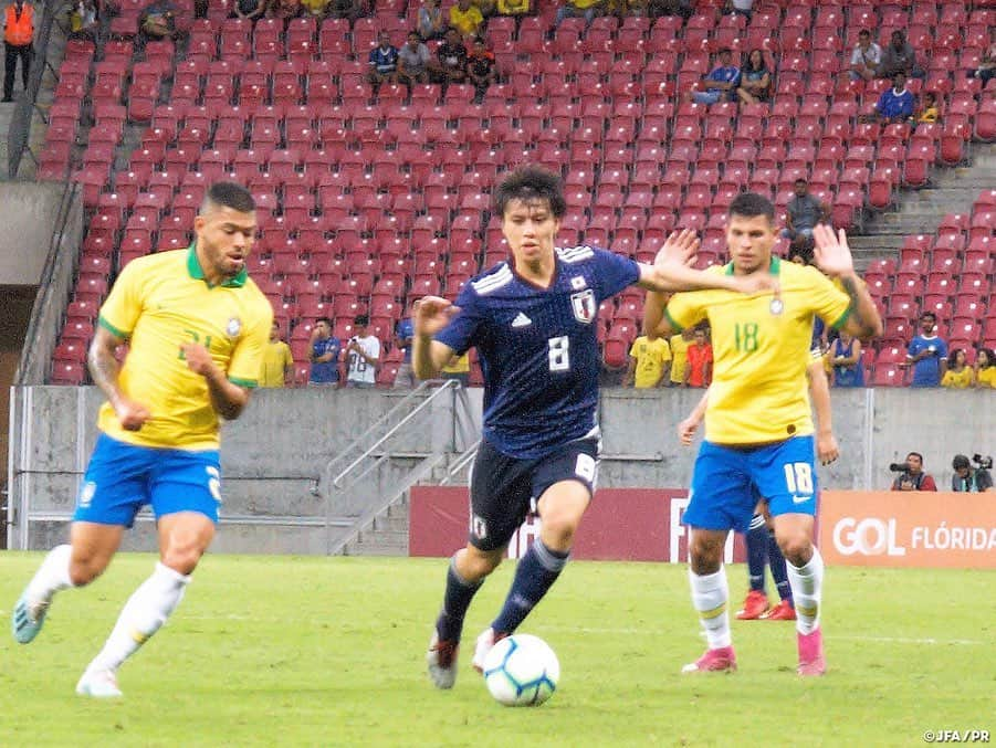 日本サッカー協会さんのインスタグラム写真 - (日本サッカー協会Instagram)「📸Match photos① #U22日本代表 は14日(月)、ブラジルのレシフェ郊外でU-22ブラジル代表と対戦し、#田中碧 選手の2ゴール、#中山雄太 選手のゴールによって3-2と逆転勝利。6月のトゥーロン国際大会の決勝で敗れたリベンジを果たしました。 ・ 国際親善試合 🇯🇵U-22日本代表 3-2(1-1) U-22ブラジル代表🇧🇷 📅10/15(火) 4:00KO ※日本時間 📍Arena Pernambuco ・ ⚽27分 田中碧 ⚽52分 田中碧 ⚽68分 中山雄太 ・ 【U-22日本代表 今後のスケジュール】 キリンチャレンジカップ2019 📅11/17(日) vsU-22コロンビア 📍エディオンスタジアム広島 📅12/28(土) vs未定 📍トランスコスモススタジアム長崎 #jfa #daihyo」10月15日 19時14分 - japanfootballassociation