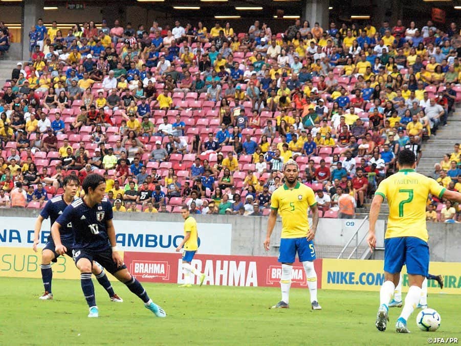 日本サッカー協会さんのインスタグラム写真 - (日本サッカー協会Instagram)「📸Match photos② #U22日本代表 は14日(月)、ブラジルのレシフェ郊外でU-22ブラジル代表と対戦し、#田中碧 選手の2ゴール、#中山雄太 選手のゴールによって3-2と逆転勝利。6月のトゥーロン国際大会の決勝で敗れたリベンジを果たしました。 ・ 国際親善試合 🇯🇵U-22日本代表 3-2(1-1) U-22ブラジル代表🇧🇷 📅10/15(火) 4:00KO ※日本時間 📍Arena Pernambuco ・ ⚽27分 田中碧 ⚽52分 田中碧 ⚽68分 中山雄太 ・ 【U-22日本代表 今後のスケジュール】 キリンチャレンジカップ2019 📅11/17(日) vsU-22コロンビア 📍エディオンスタジアム広島 📅12/28(土) vs未定 📍トランスコスモススタジアム長崎 #jfa #daihyo」10月15日 19時17分 - japanfootballassociation