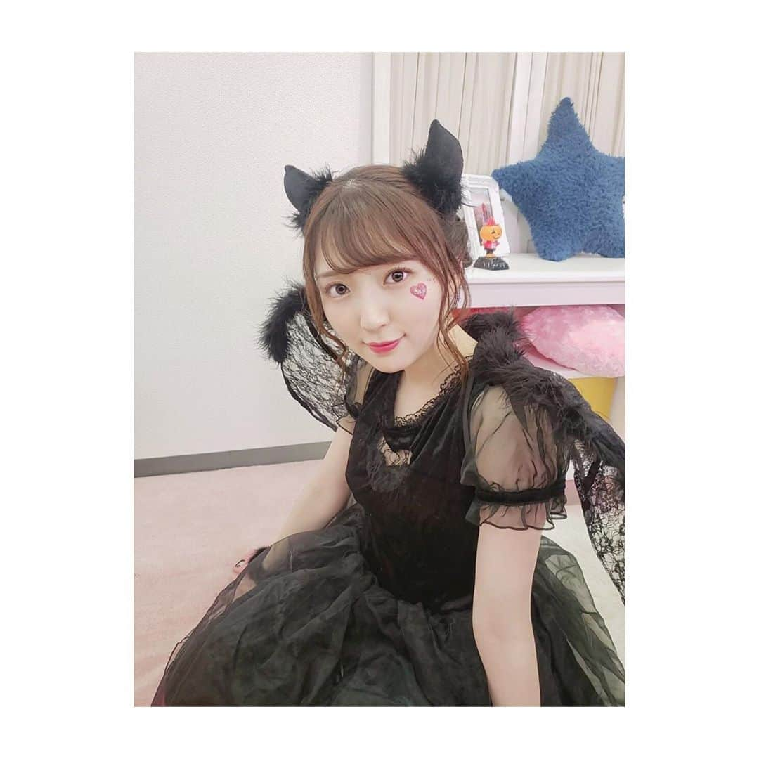 豊田萌絵さんのインスタグラム写真 - (豊田萌絵Instagram)「昨日の萌絵ルームでのハロウィンコスです🎃  #ハロウィン #数年前に着た衣装を流用。笑 #小悪魔 #ハートはメイクさんの手書き♡ #私のハロウィンは #これで終わった」10月15日 20時10分 - toyotamoe